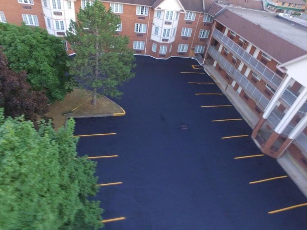 Travelodge By Wyndham Niagara Falls Lundys Lane Екстериор снимка