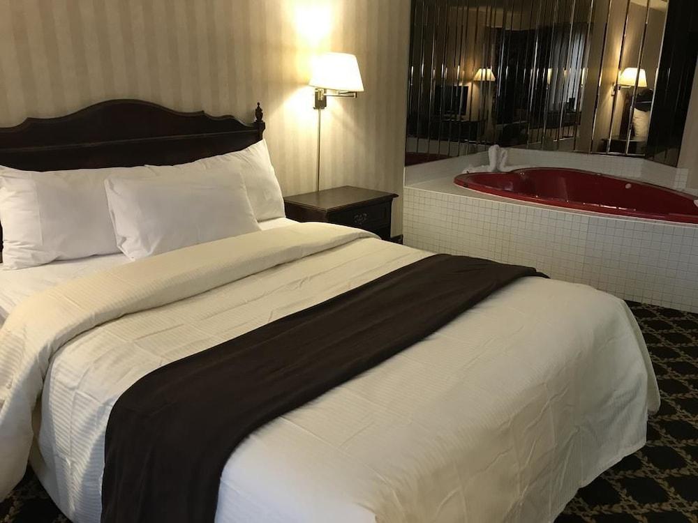 Travelodge By Wyndham Niagara Falls Lundys Lane Екстериор снимка