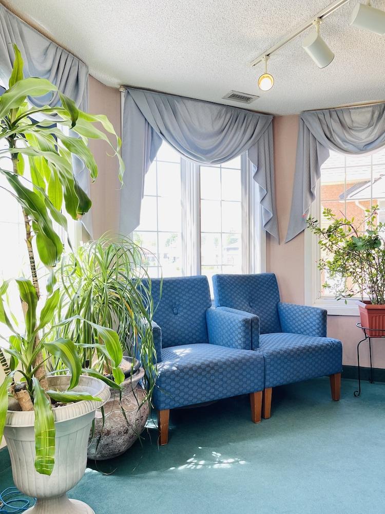 Travelodge By Wyndham Niagara Falls Lundys Lane Екстериор снимка